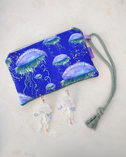 Jellyfish toiletry case