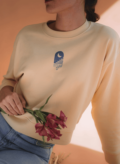 Sudadera Crop Aléjate de lo que te aleje de ti