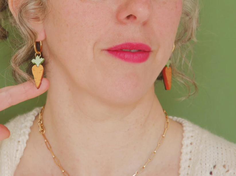 Carrots hoop earrings