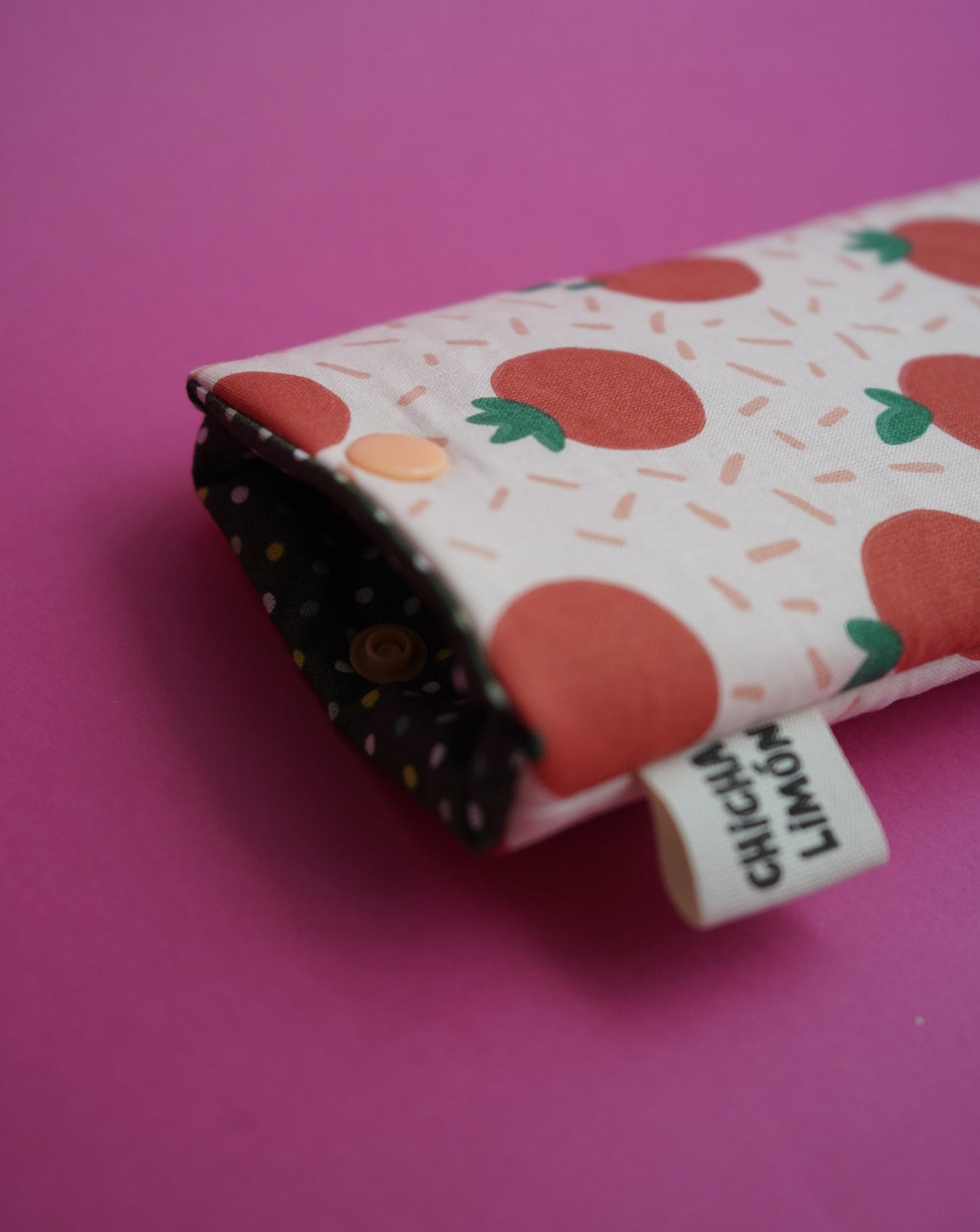 Funda de gafas con tomates