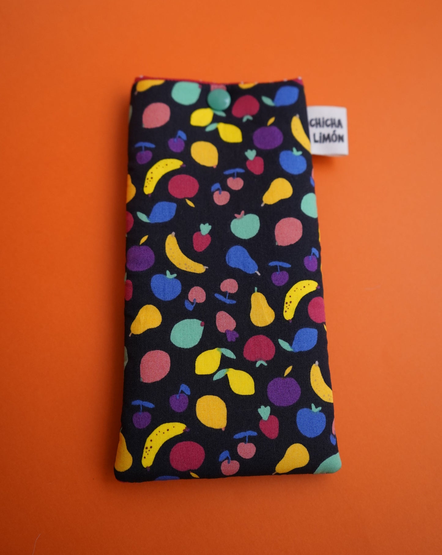 Funda de gafas con frutas fondo negro