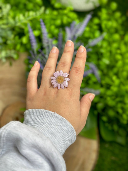 Lilac Daisy Flower Ring