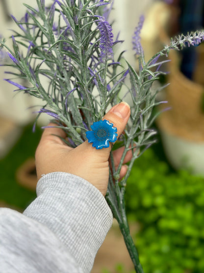 Anillo margarita azul flor