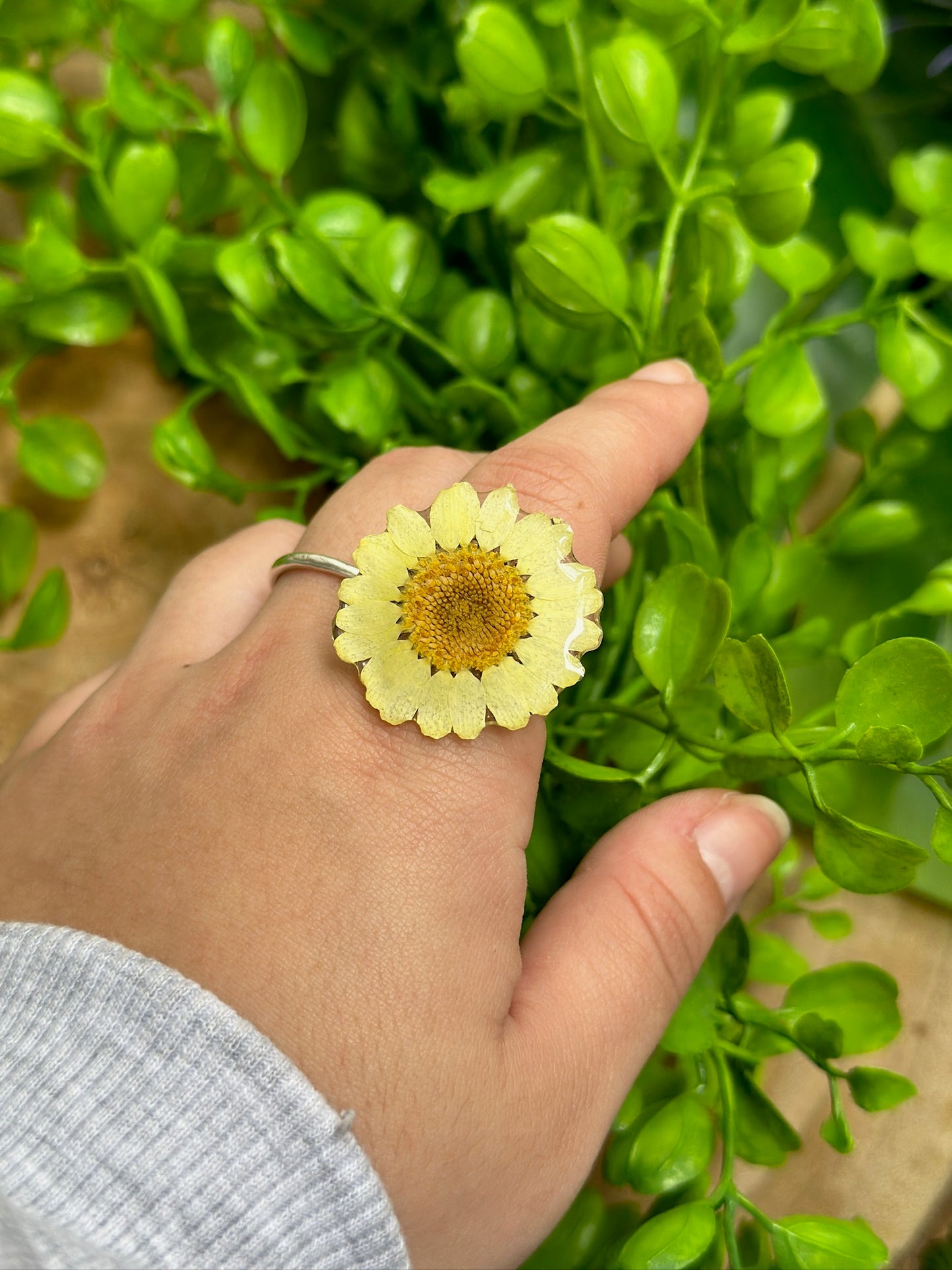 Yellow Daisy Flower Ring