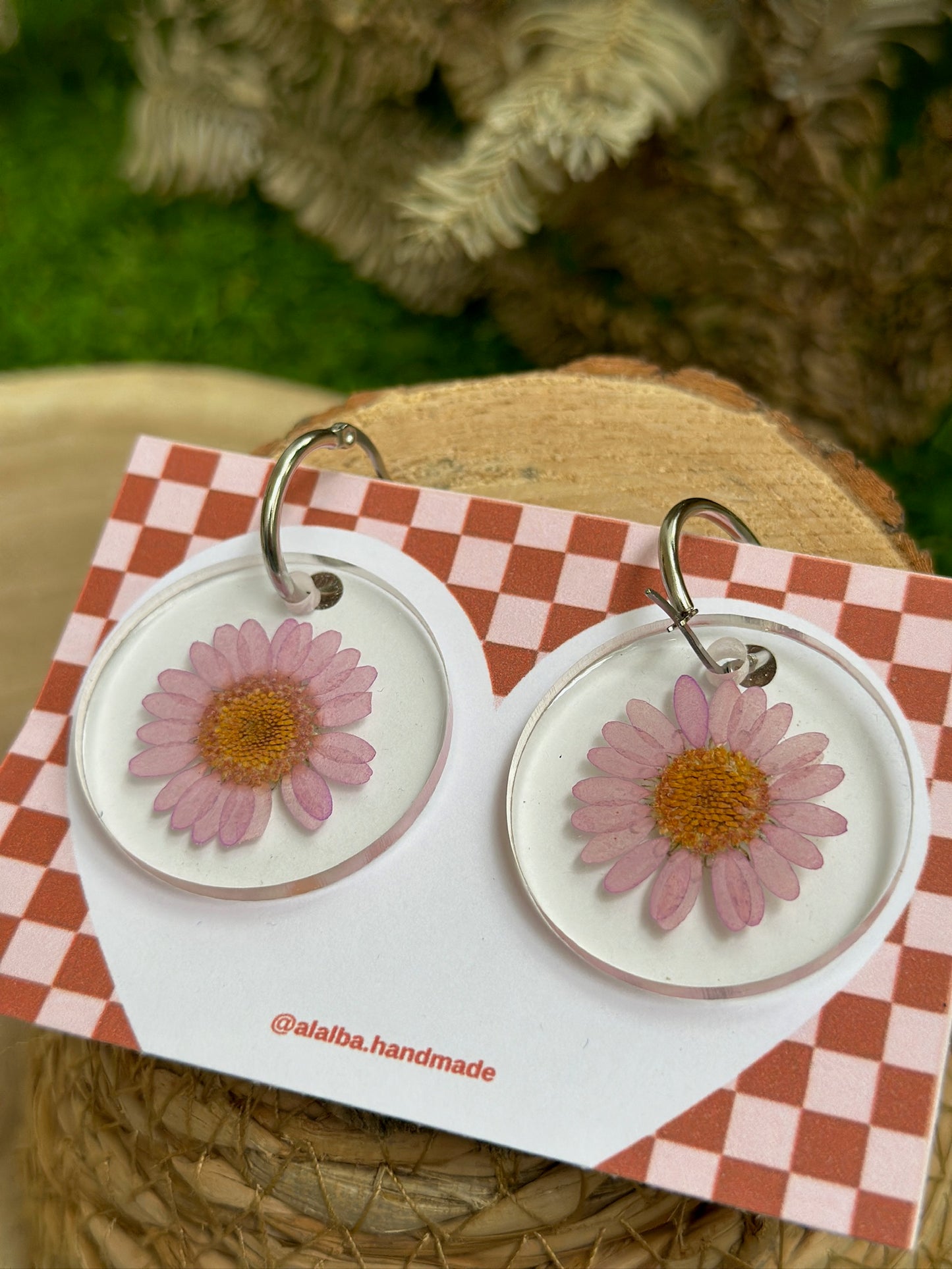 Lilac Encapsulated Daisies Earrings