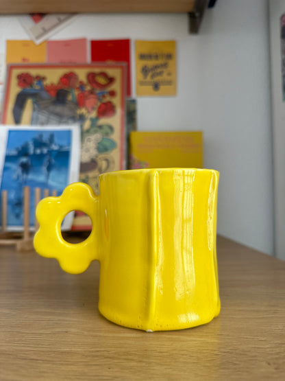 Funky mug with flower handle