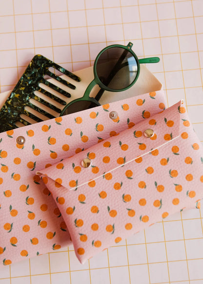 Leatherette case - Oranges with pink background