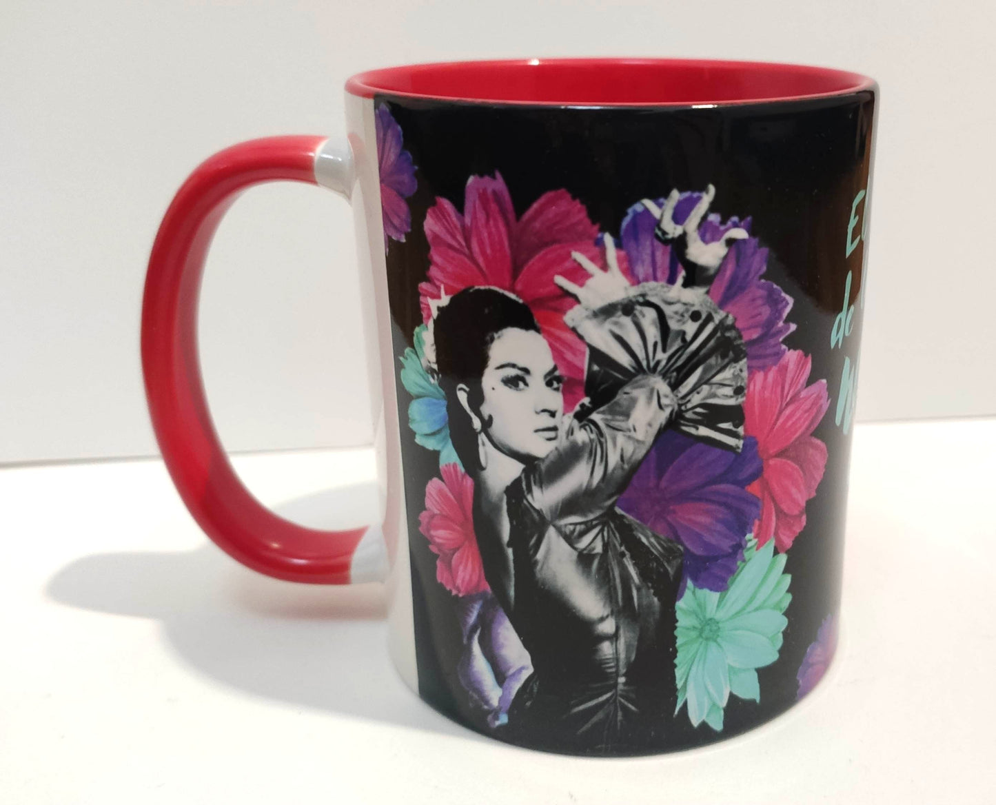 Taza de la LOLA FLORES